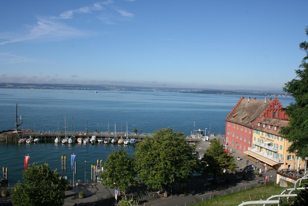 Hotel & Gaestehaus Seehof Meersburg Exterior photo